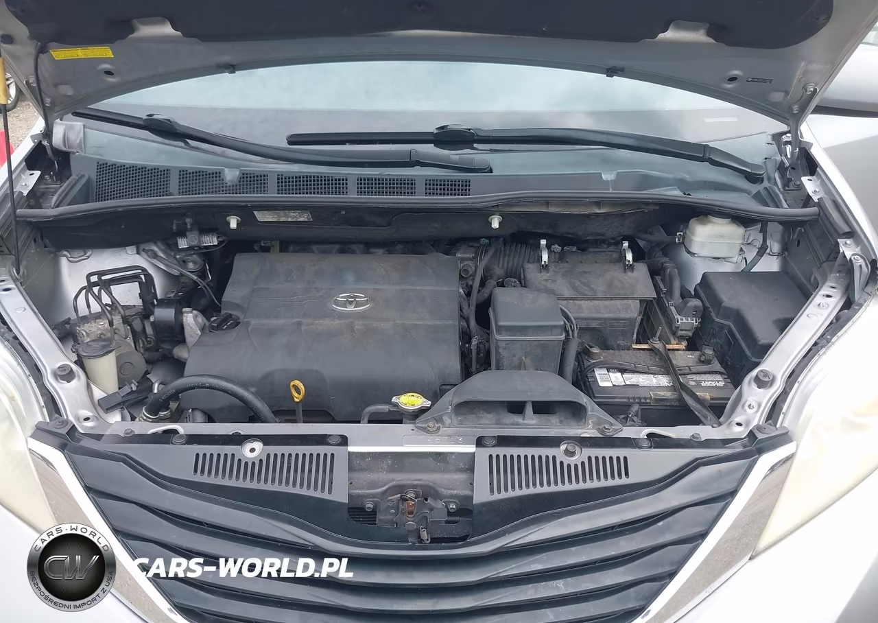 2012 Toyota Sienna Le V6 8 Passenger VIN:5TDKK3DC2CS179751 - 10