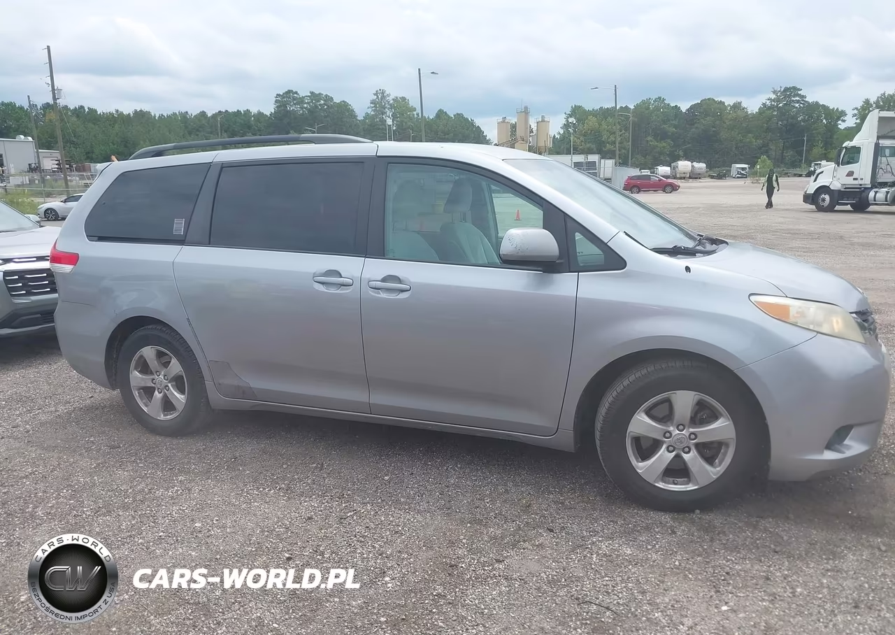 2012 Toyota Sienna Le V6 8 Passenger VIN:5TDKK3DC2CS179751 - 13