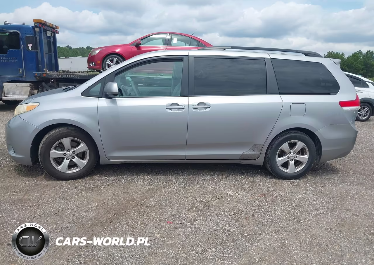 2012 Toyota Sienna Le V6 8 Passenger VIN:5TDKK3DC2CS179751 - 14