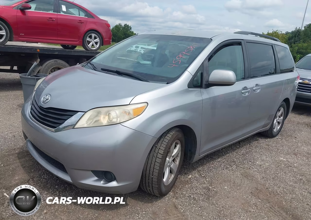 2012 Toyota Sienna Le V6 8 Passenger VIN:5TDKK3DC2CS179751 - 2