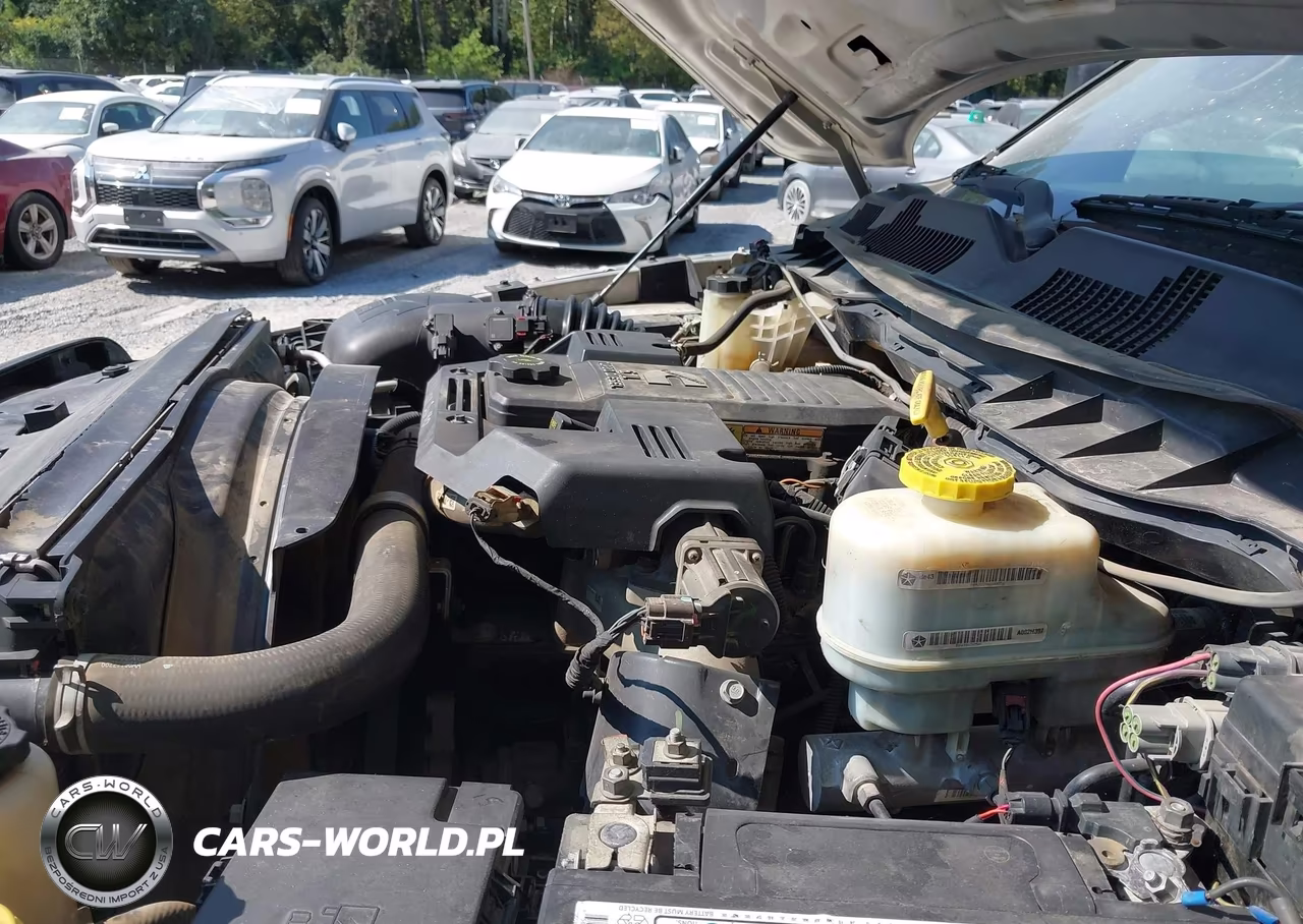 2015 Ram 5500 Chassis Tradesman-Slt VIN:3C7WRMBL3FG577983 - 11