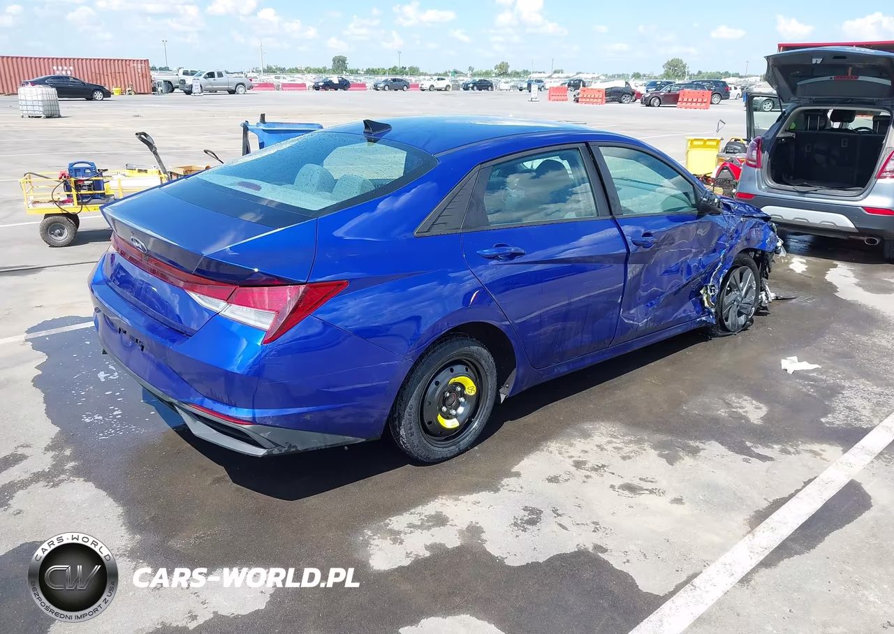 2023 Hyundai Elantra Sel VIN:KMHLM4AGXPU618106 - 4