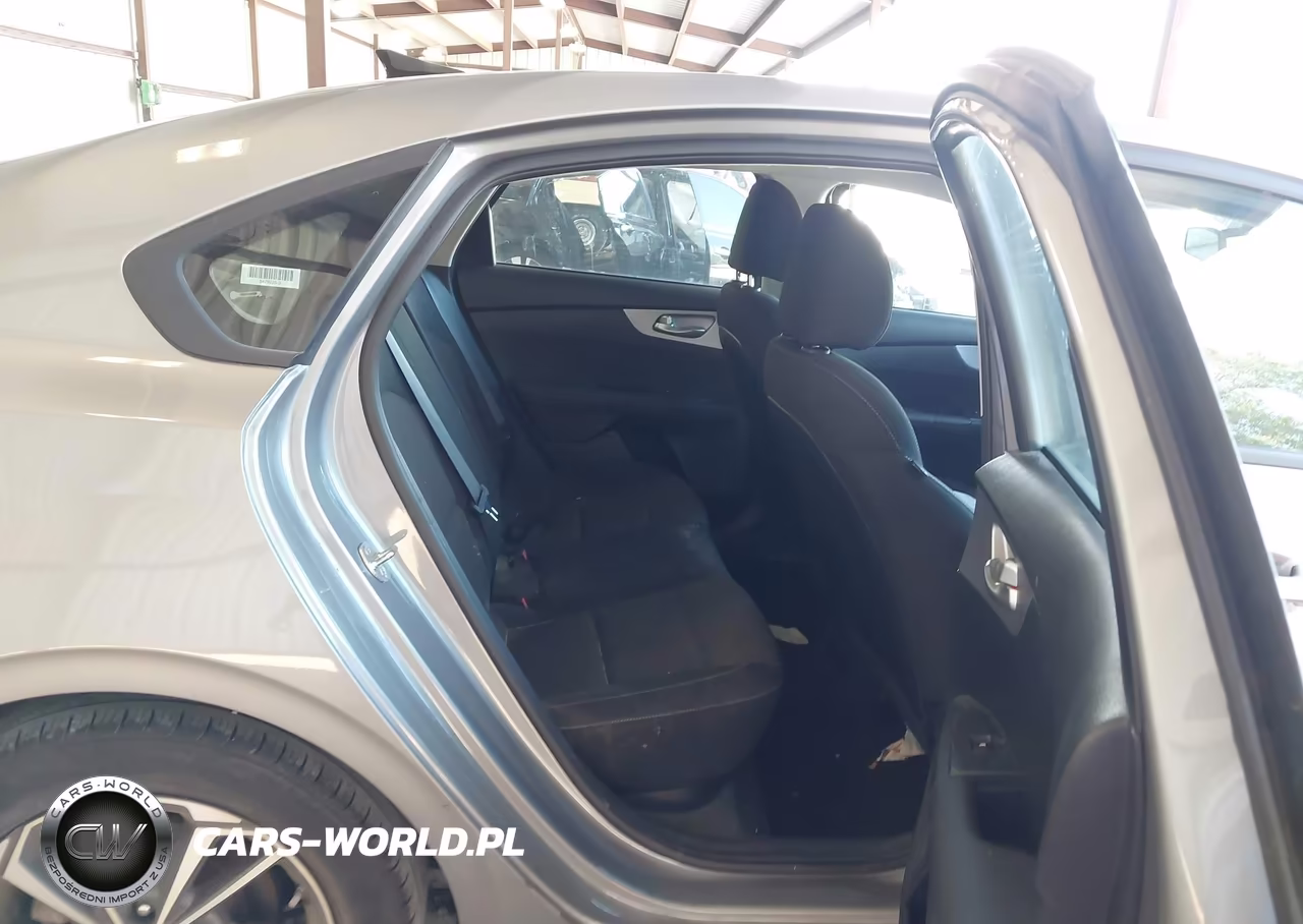 2024 Kia Forte Lxs VIN:3KPF24AD9RE738509 - 8