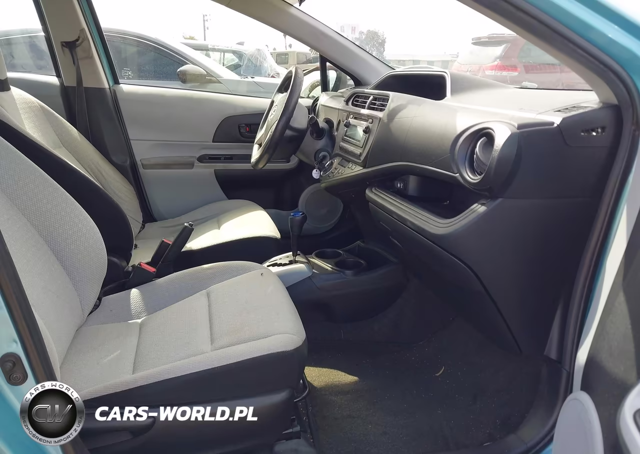 2012 Toyota Prius C One VIN:JTDKDTB32C1002210 - 5