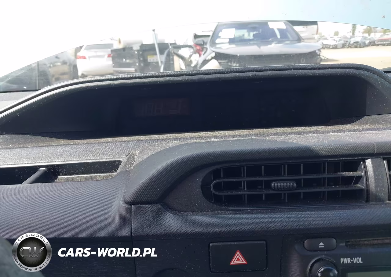 2012 Toyota Prius C One VIN:JTDKDTB32C1002210 - 7