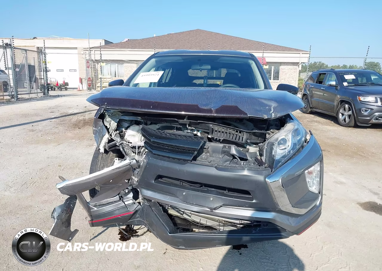 2018 Mitsubishi Eclipse Cross Le VIN:JA4AT4AA5JZ070479 - 12
