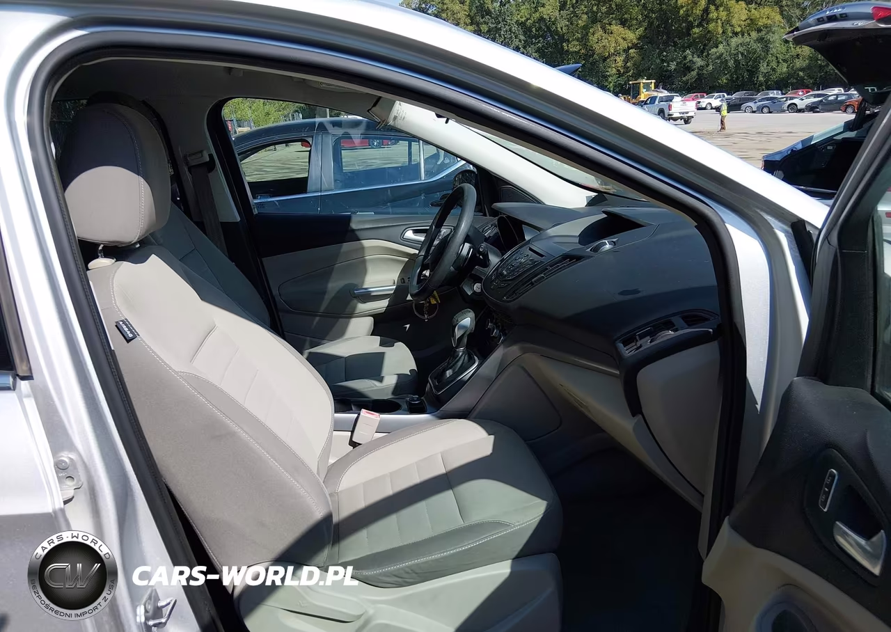 2013 Ford Escape Se VIN:1FMCU0G91DUA16918 - 5