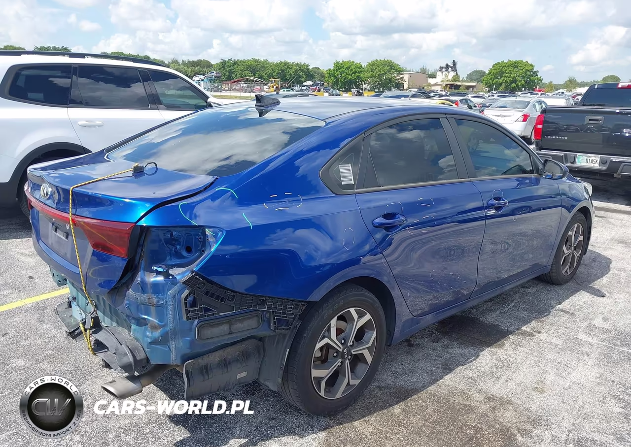 2019 Kia Forte Lxs VIN:3KPF24ADXKE103837 - 13