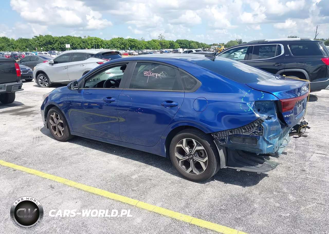 2019 Kia Forte Lxs VIN:3KPF24ADXKE103837 - 3
