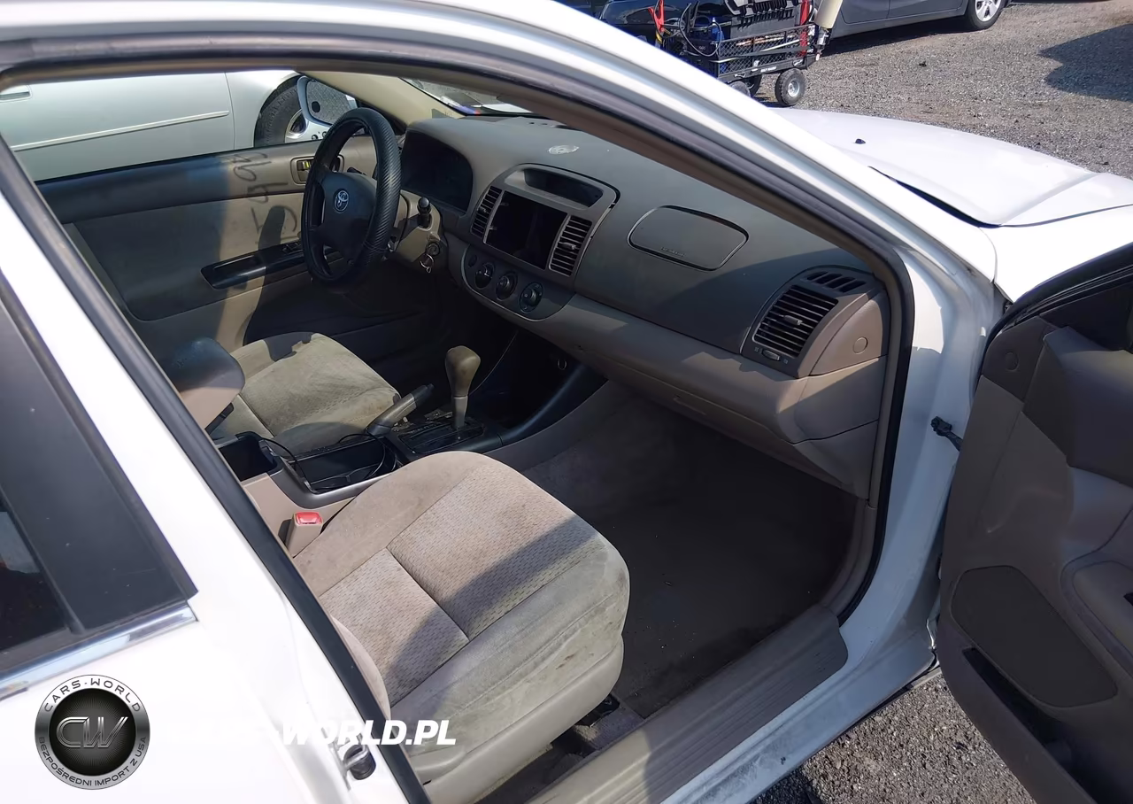 2004 Toyota Camry Le VIN:4T1BE32K44U339283 - 5