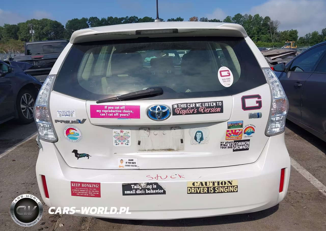 2013 Toyota Prius V Three VIN:JTDZN3EU7D3208550 - 16