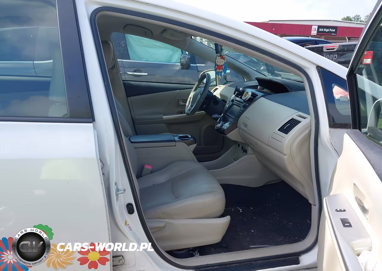 2013 Toyota Prius V Three VIN:JTDZN3EU7D3208550 - 5