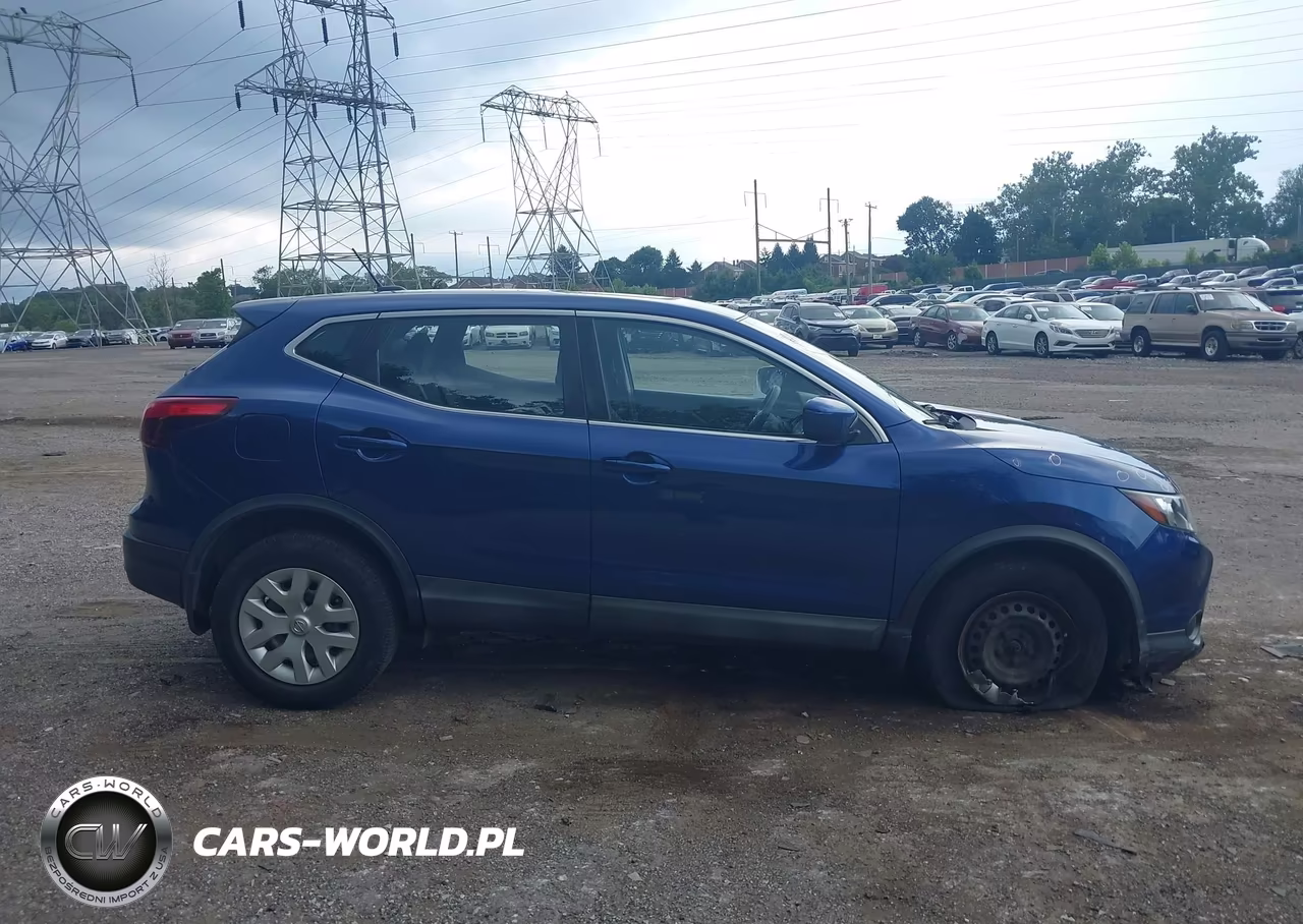2017 Nissan Rogue Sport S VIN:JN1BJ1CR2HW104815 - 13