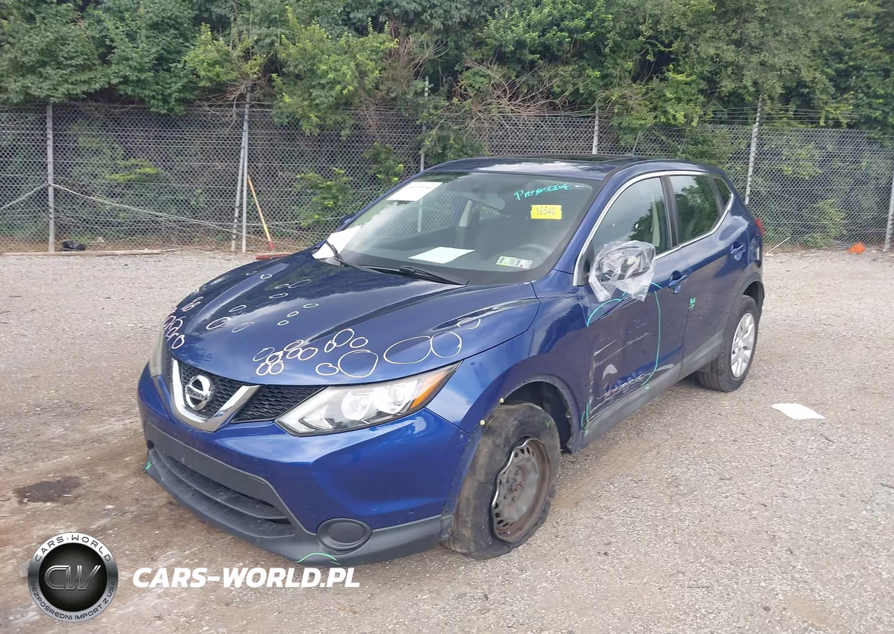 2017 Nissan Rogue Sport S VIN:JN1BJ1CR2HW104815 - 2