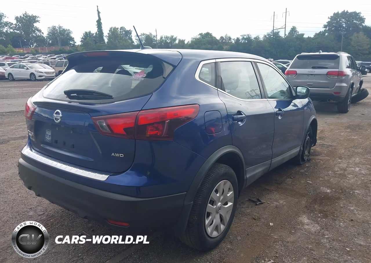2017 Nissan Rogue Sport S VIN:JN1BJ1CR2HW104815 - 4