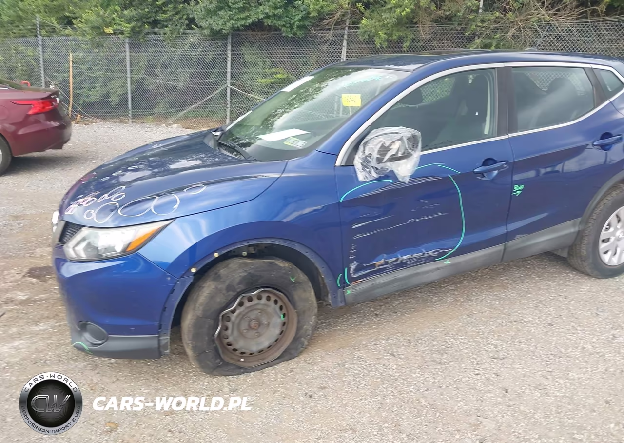 2017 Nissan Rogue Sport S VIN:JN1BJ1CR2HW104815 - 6