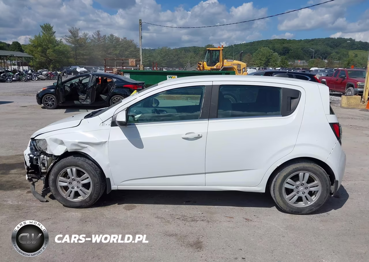 2015 Chevrolet Sonic Lt Manual VIN:1G1JD6SH5F4181301 - 14