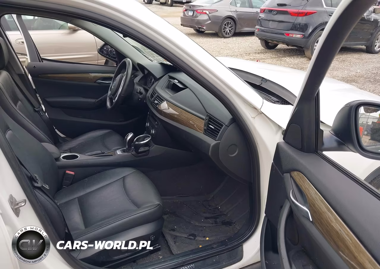 2013 BMW X1 xDrive28I VIN:WBAVL1C53DVR81926 - 5