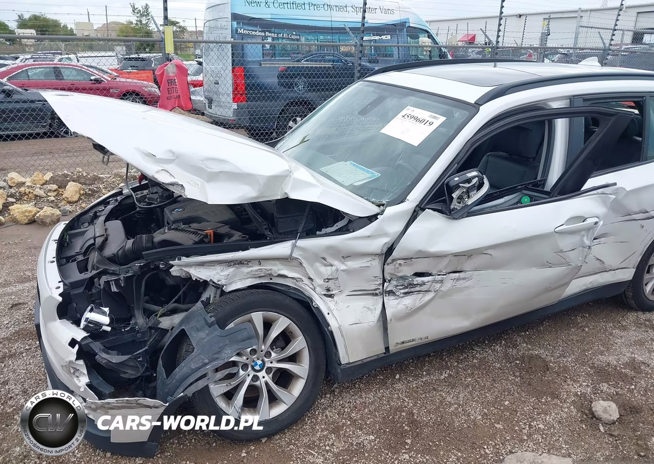 2013 BMW X1 xDrive28I VIN:WBAVL1C53DVR81926 - 6