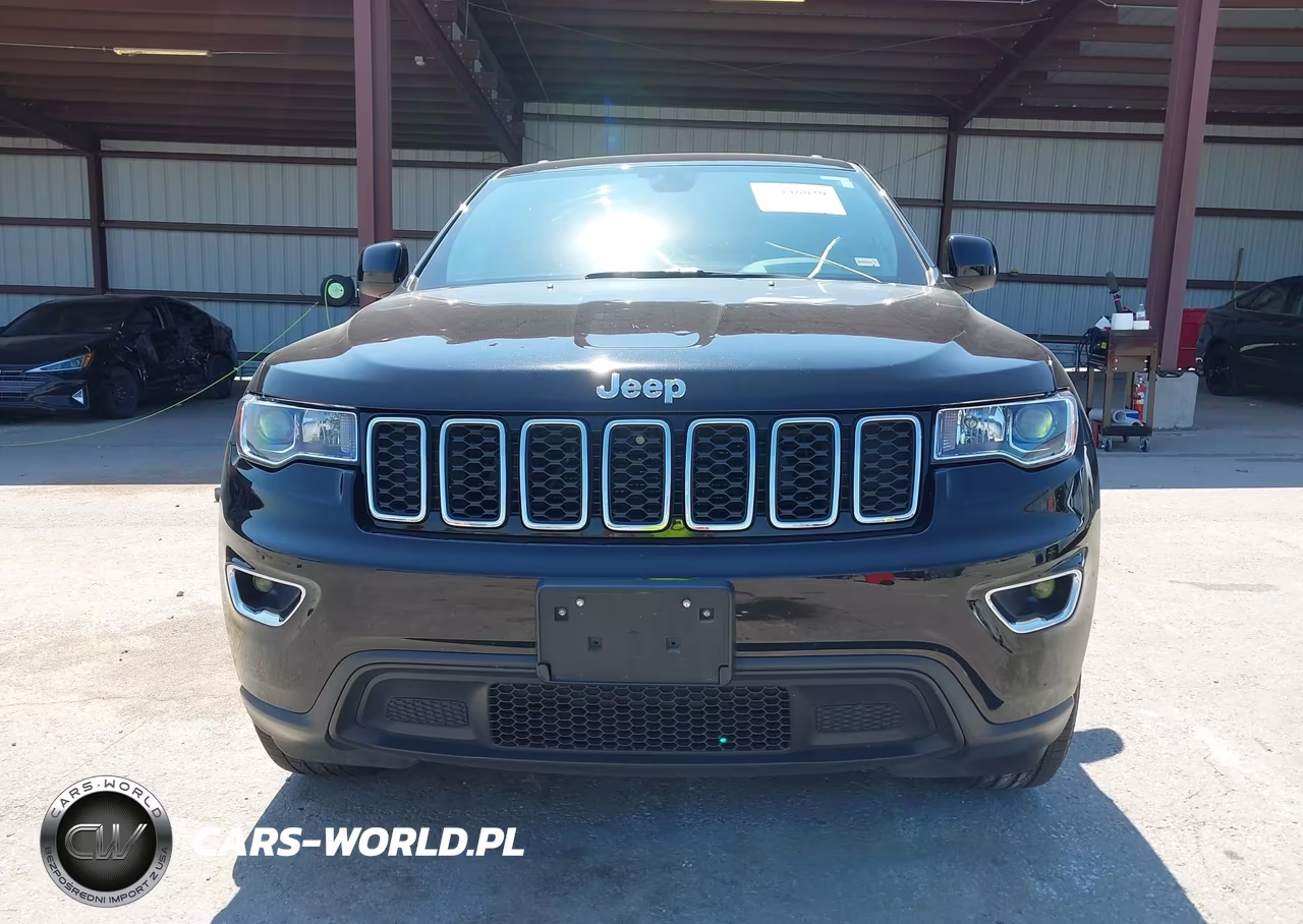 2017 Jeep Grand Cherokee Laredo 4X4 VIN:1C4RJFAG2HC802403 - 12