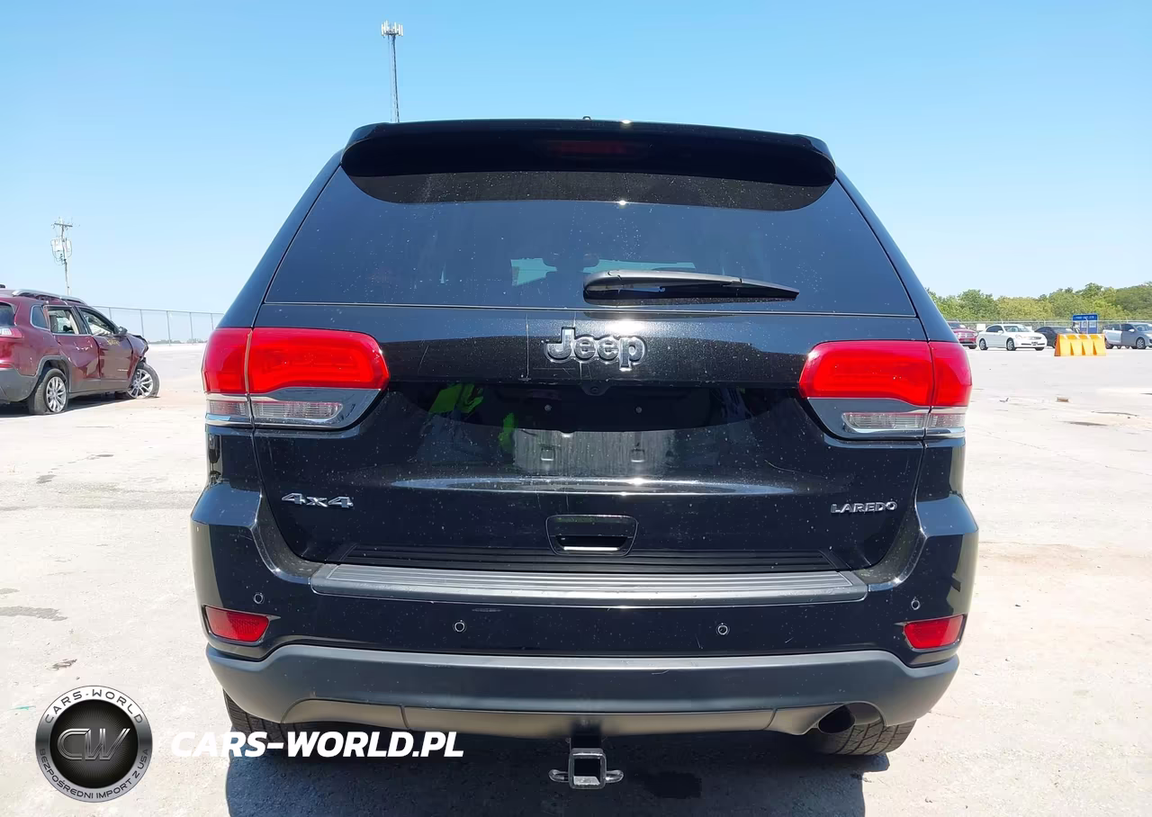 2017 Jeep Grand Cherokee Laredo 4X4 VIN:1C4RJFAG2HC802403 - 16