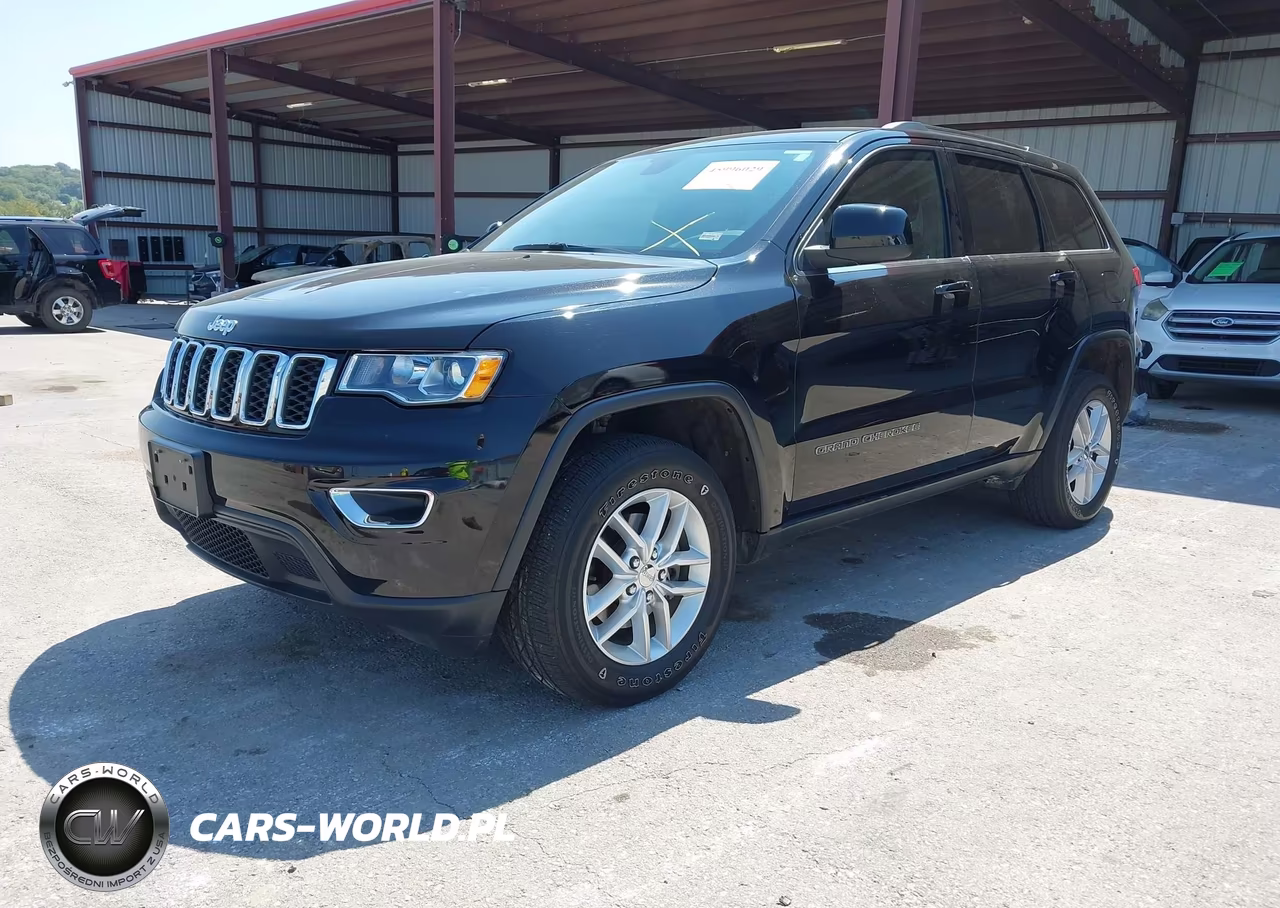 2017 Jeep Grand Cherokee Laredo 4X4 VIN:1C4RJFAG2HC802403 - 2