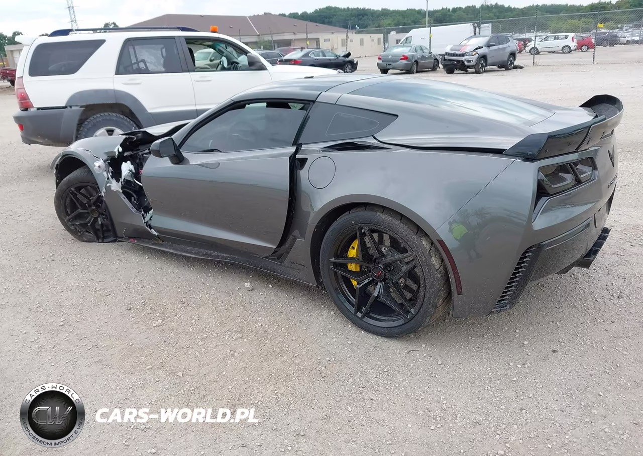 2016 Chevrolet Corvette Z06 VIN:1G1YU2D67G5610453 - 3