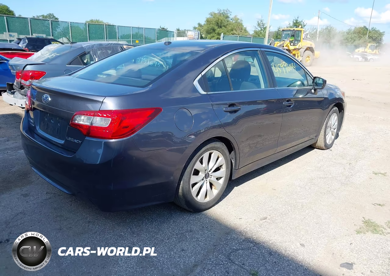 2015 Subaru Legacy 2.5I Premium VIN:4S3BNBC64F3067004 - 4
