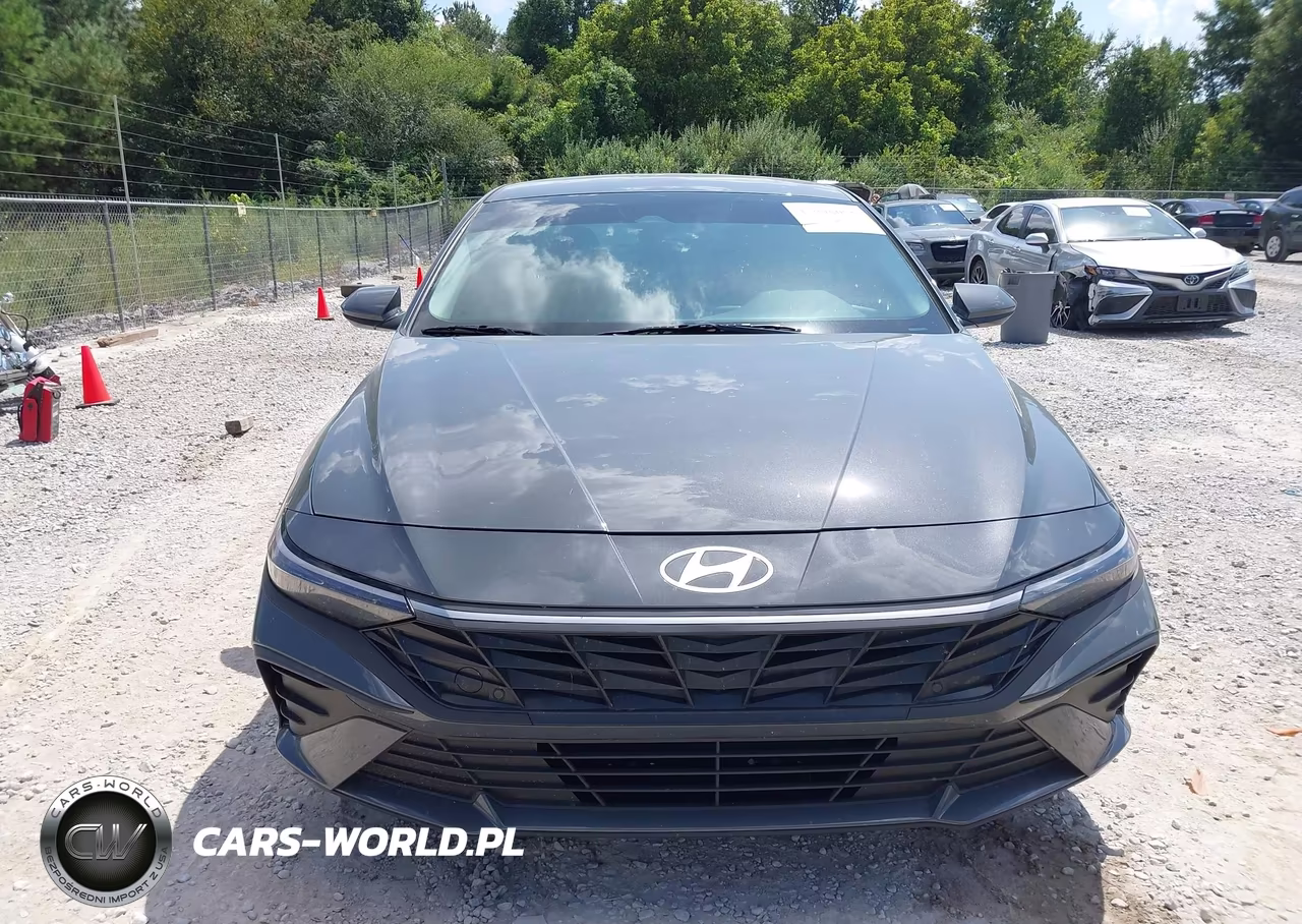 2025 Hyundai Elantra Se VIN:KMHLL4DG8SU979390 - 12