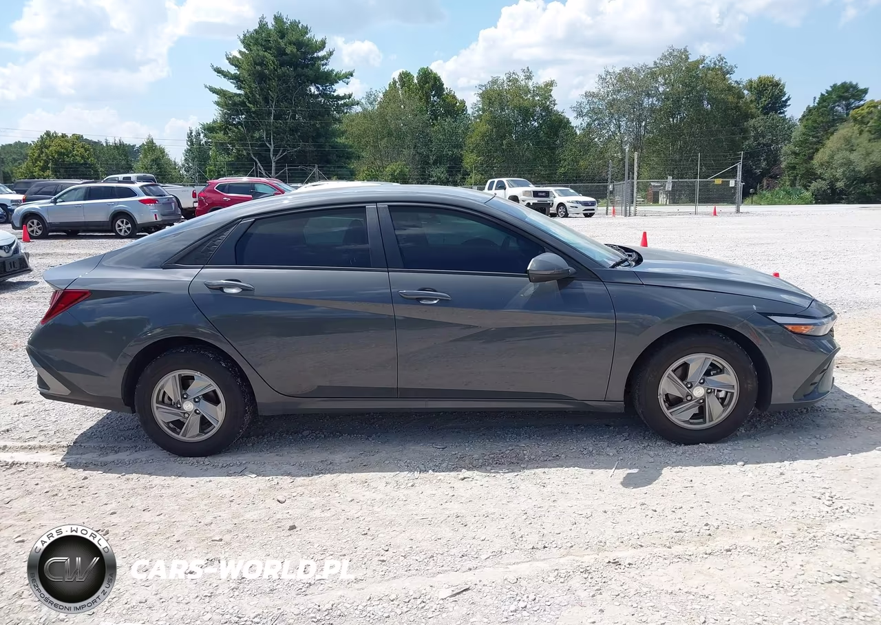 2025 Hyundai Elantra Se VIN:KMHLL4DG8SU979390 - 13