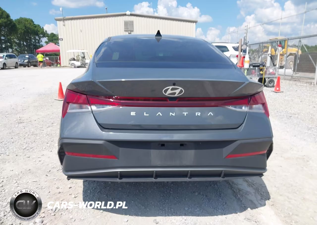 2025 Hyundai Elantra Se VIN:KMHLL4DG8SU979390 - 16