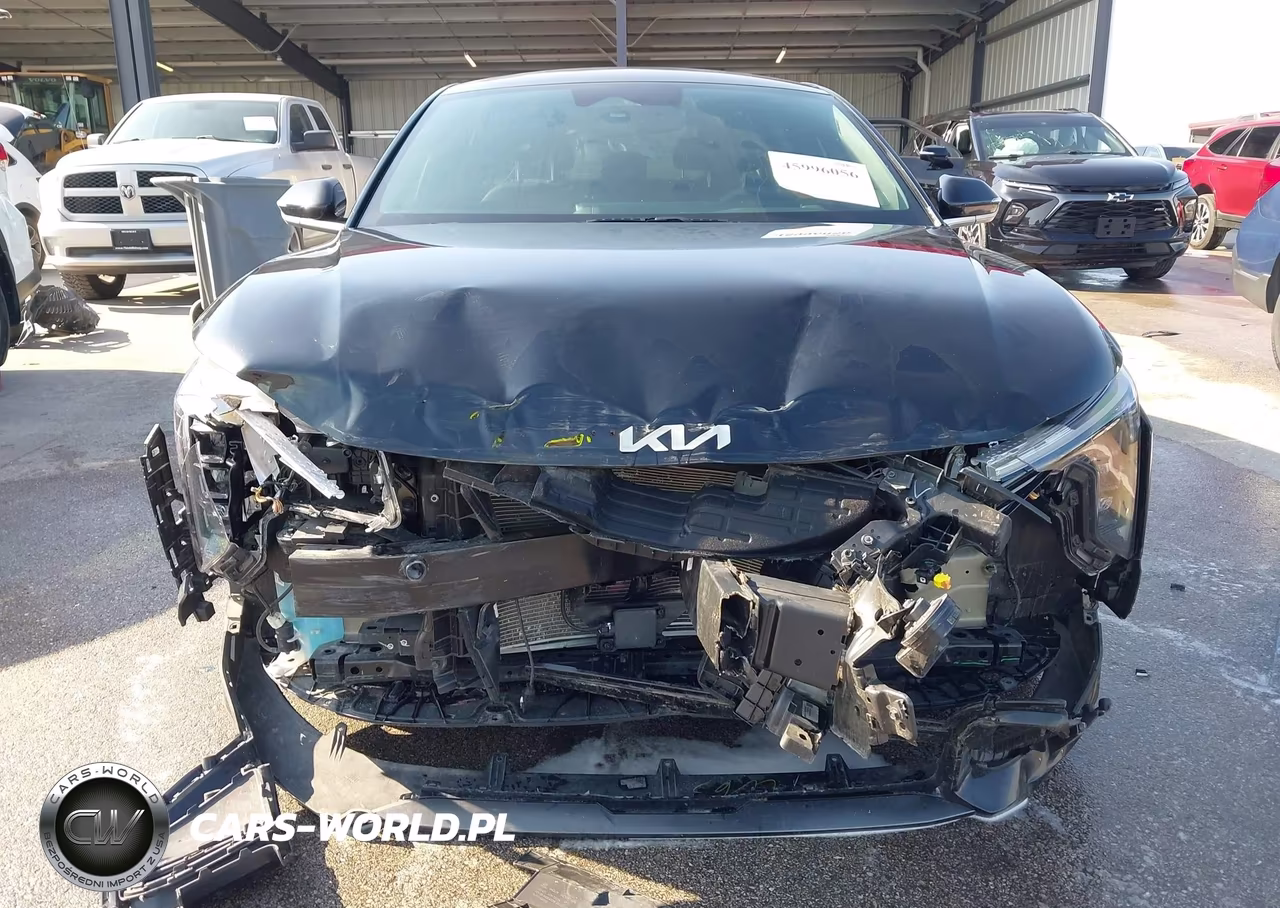 2025 Kia K4 Gt-Line VIN:3KPFW4DE9SE052047 - 6