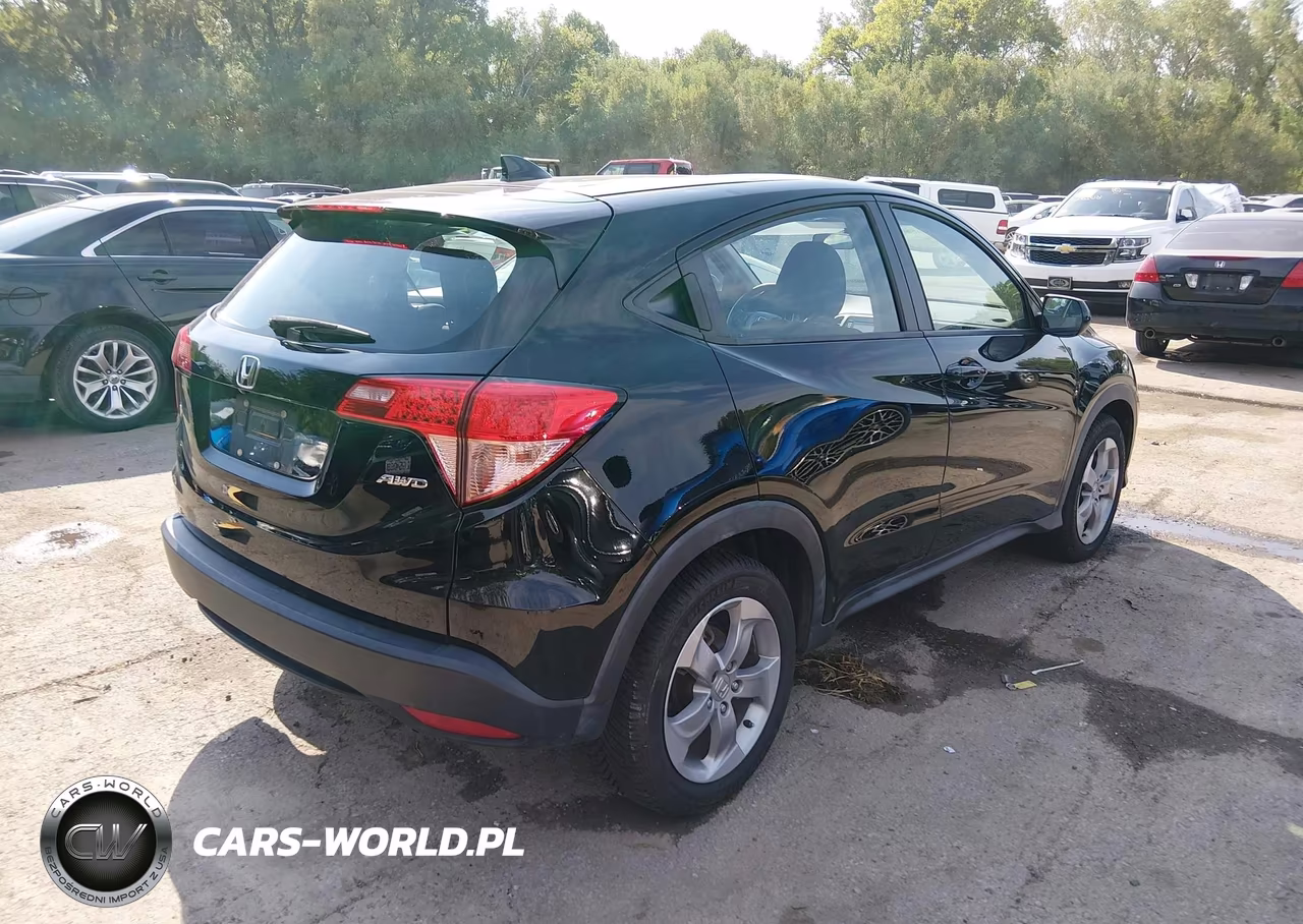 2018 Honda Hr-V Lx VIN:3CZRU6H38JG716391 - 4