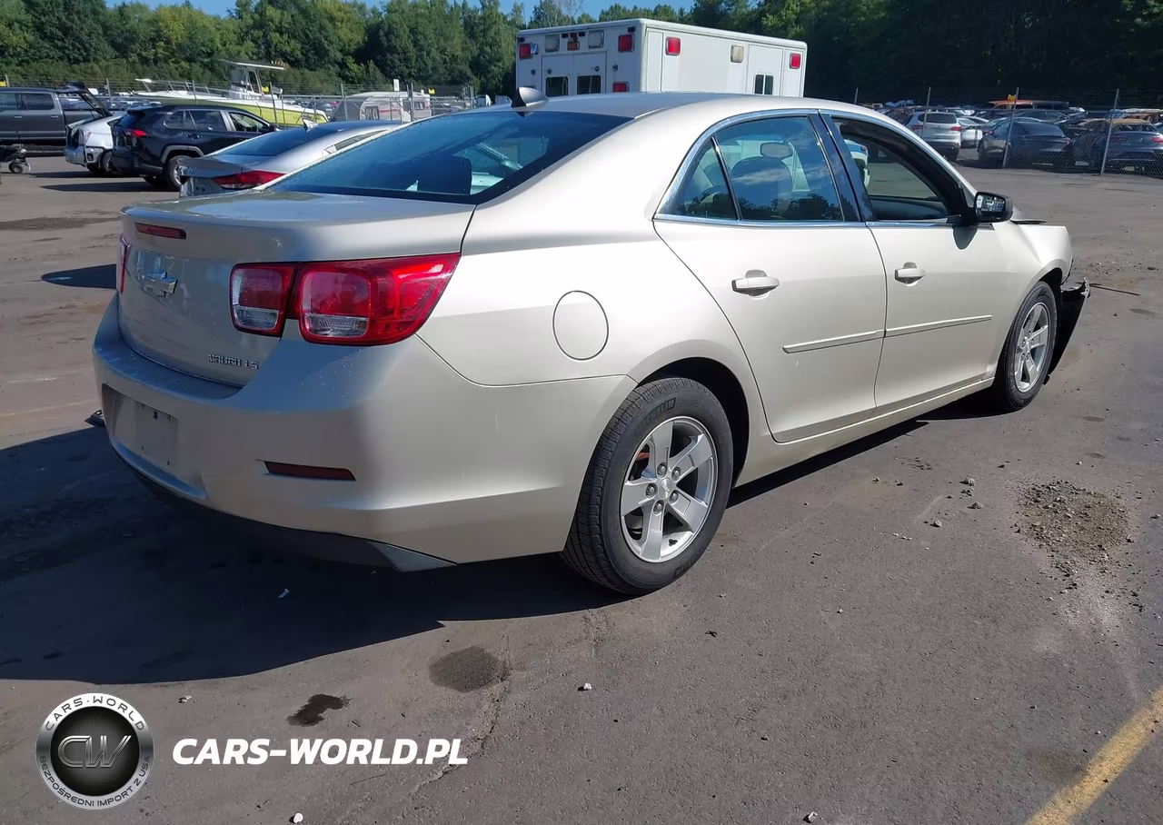 2014 Chevrolet Malibu 1Ls VIN:1G11B5SL6EF110566 - 4