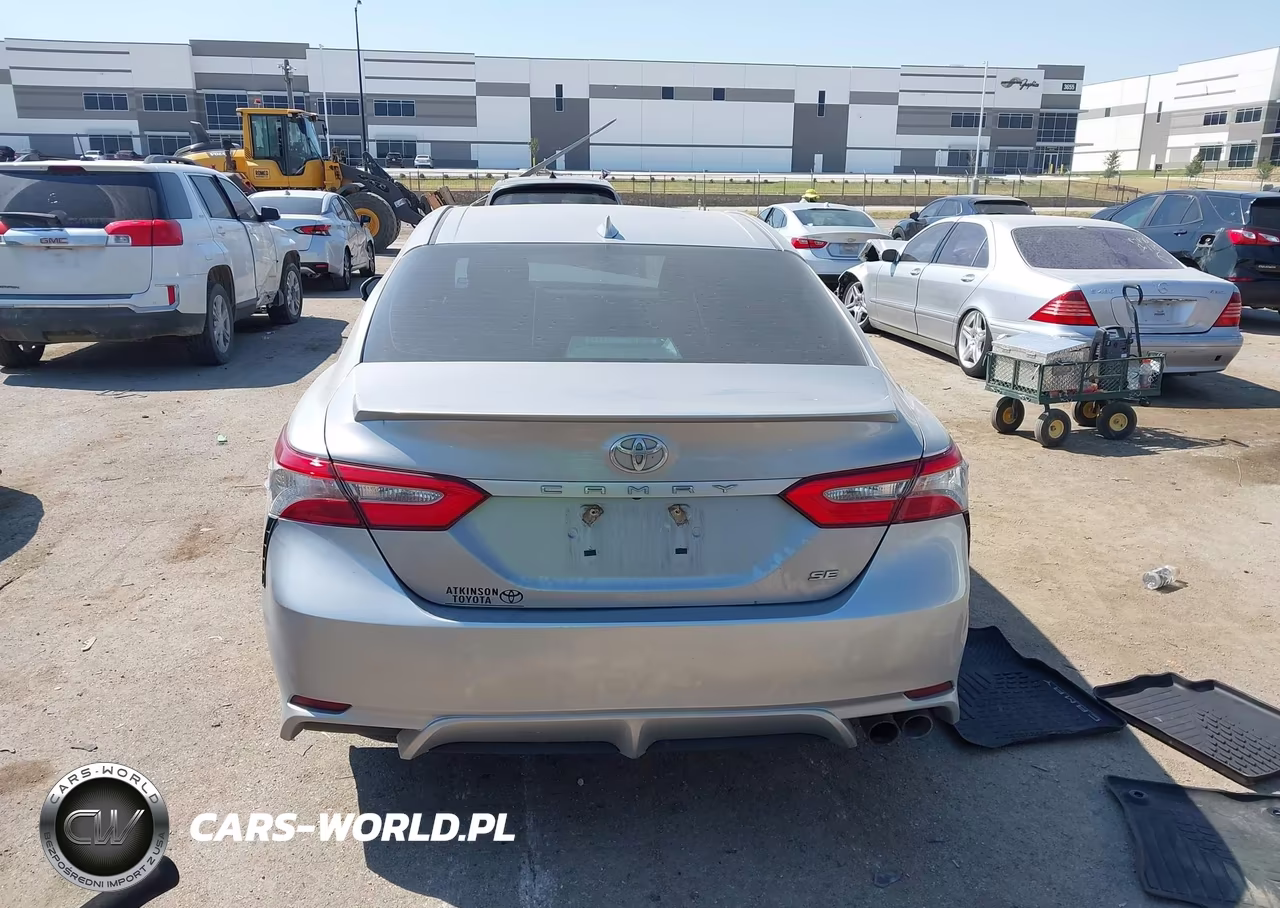 2019 Toyota Camry Se VIN:4T1B11HK6KU699448 - 16