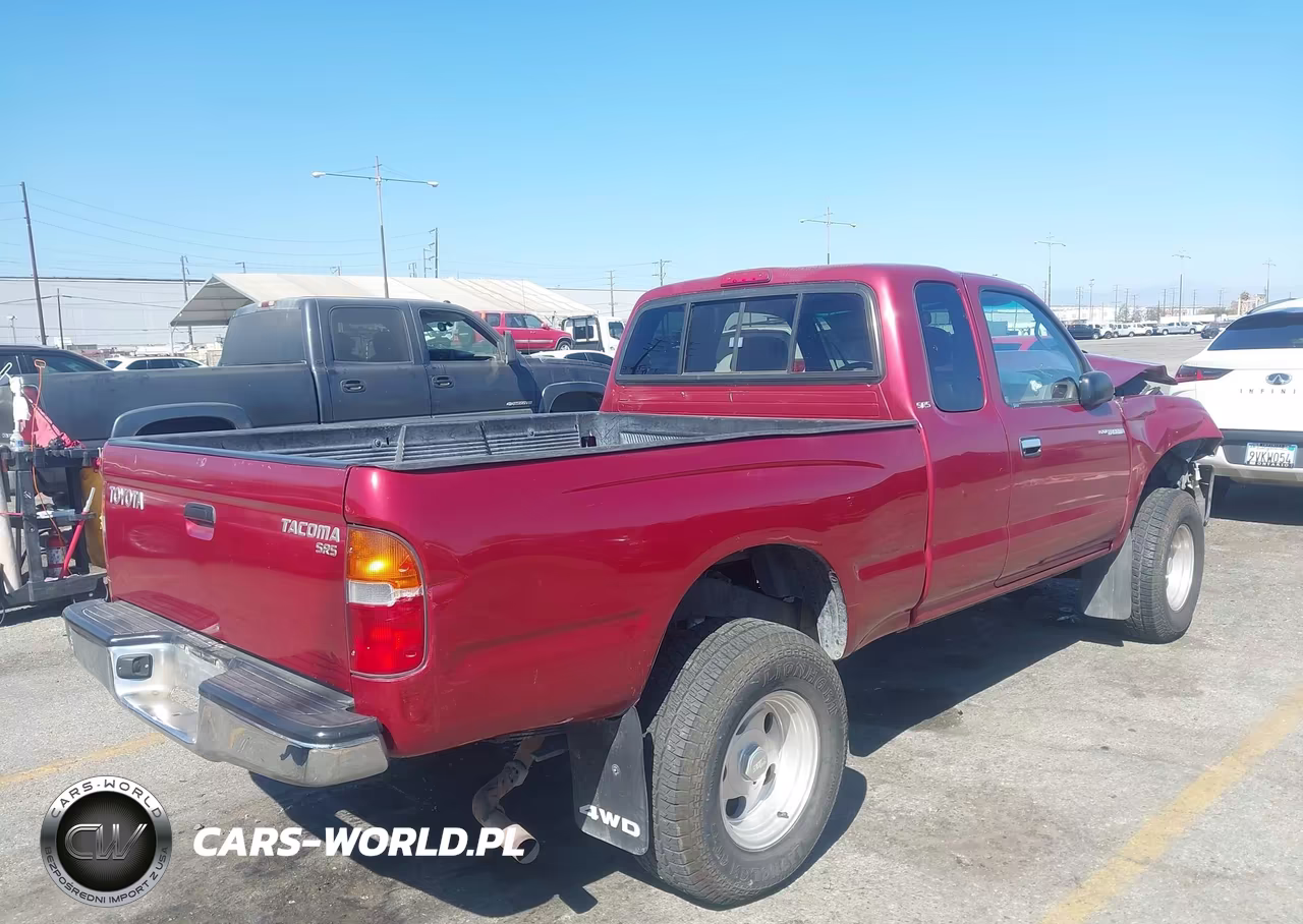 1999 Toyota Tacoma VIN:4TAWM72N9XZ439666 - 4