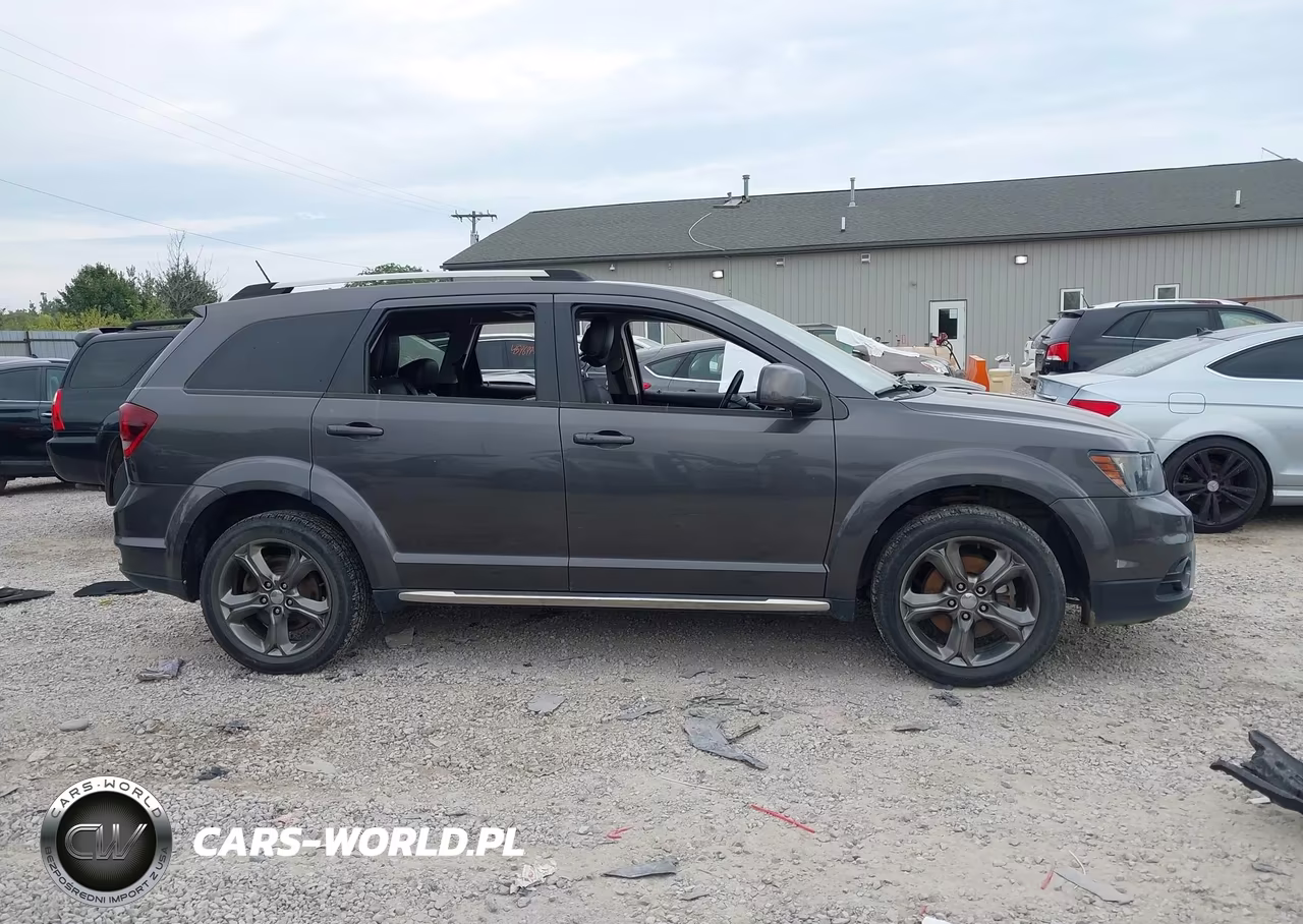 2015 Dodge Journey Crossroad VIN:3C4PDCGG5FT752943 - 13