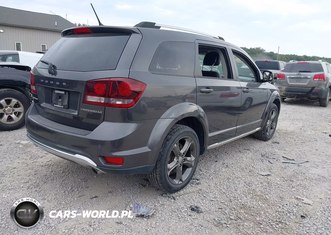 2015 Dodge Journey Crossroad VIN:3C4PDCGG5FT752943 - 4