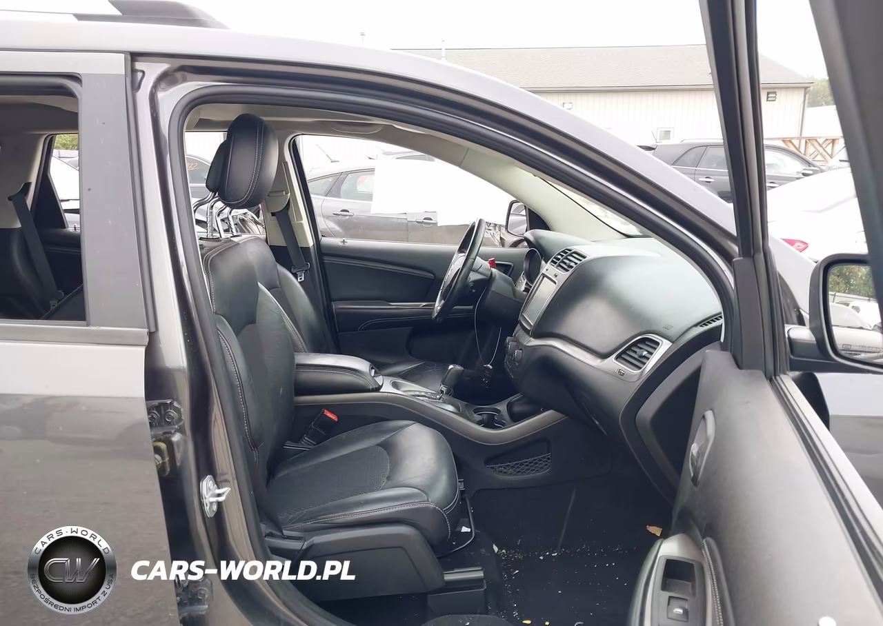 2015 Dodge Journey Crossroad VIN:3C4PDCGG5FT752943 - 5