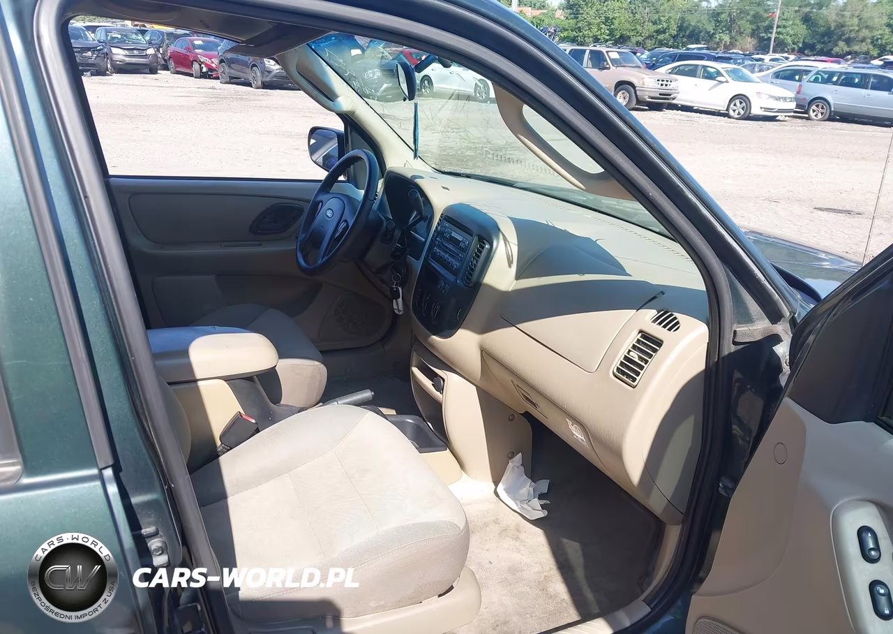 2003 Ford Escape Xls VIN:1FMYU021X3KE10502 - 5