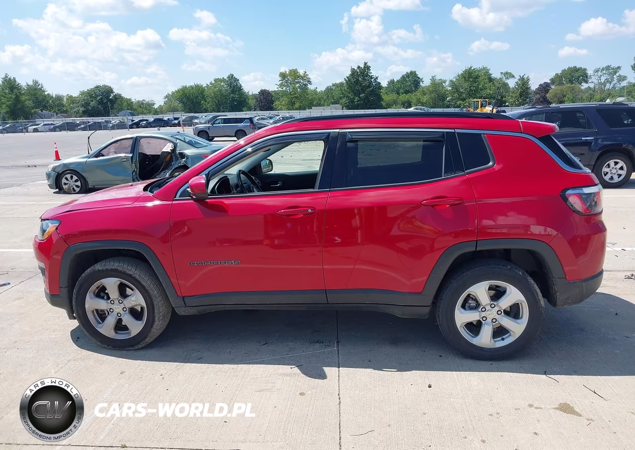 2019 Jeep Compass Latitude 4X4 VIN:3C4NJDBB1KT849990 - 14