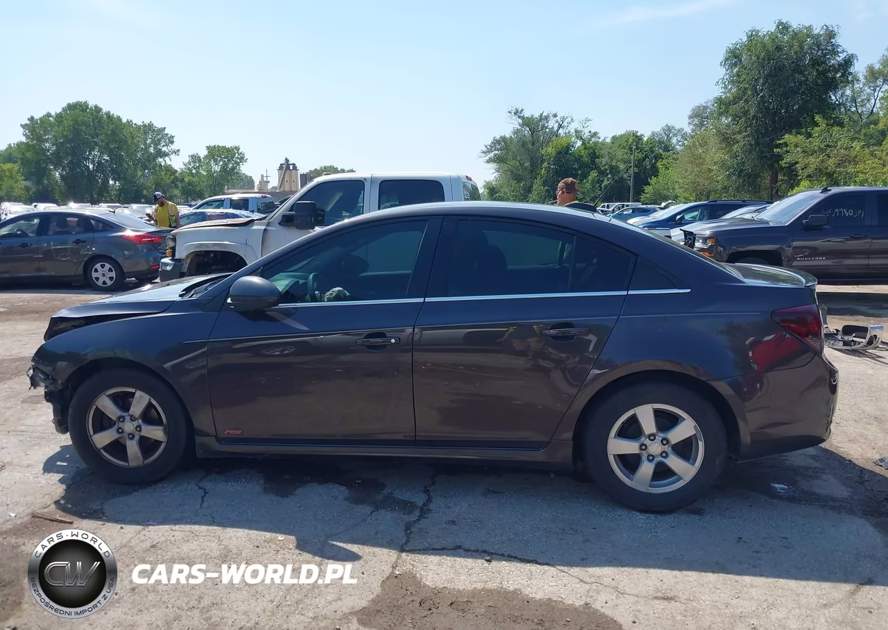 2015 CHEVROLET CRUZE LT VIN:1G1PC5SB2F7265397 - 15