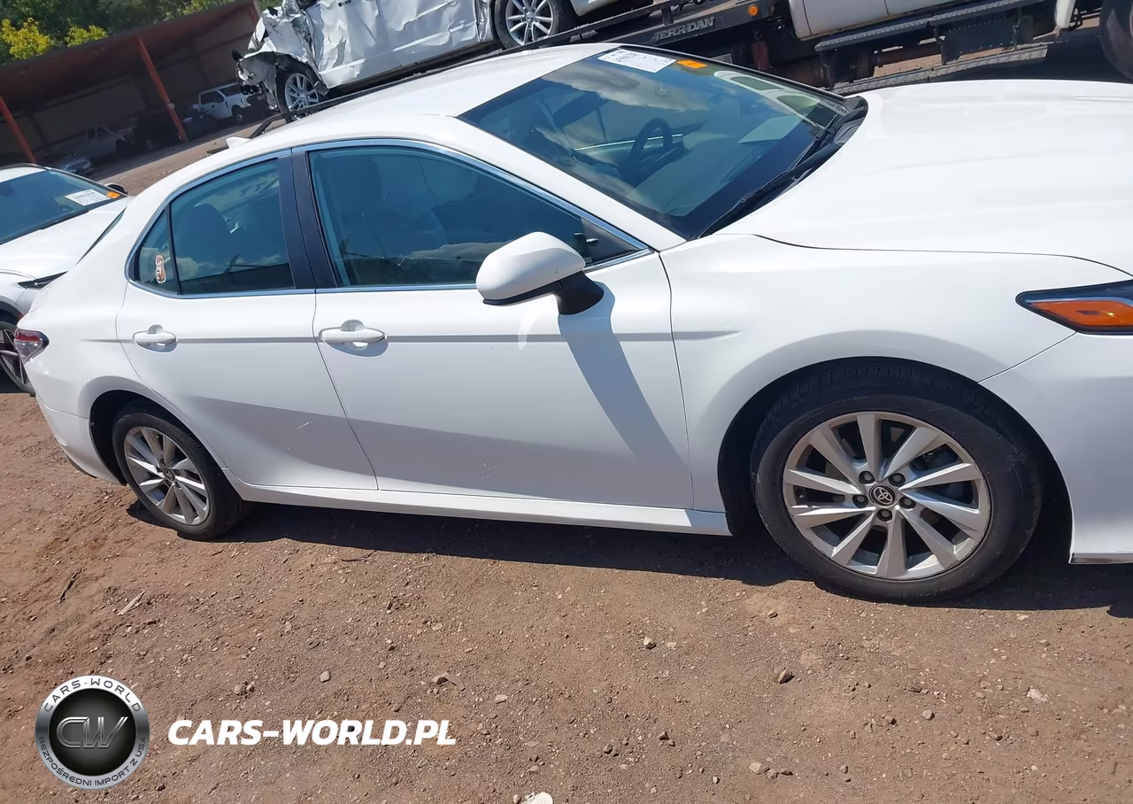 2021 Toyota Camry Le VIN:4T1C11AK3MU498124 - 13