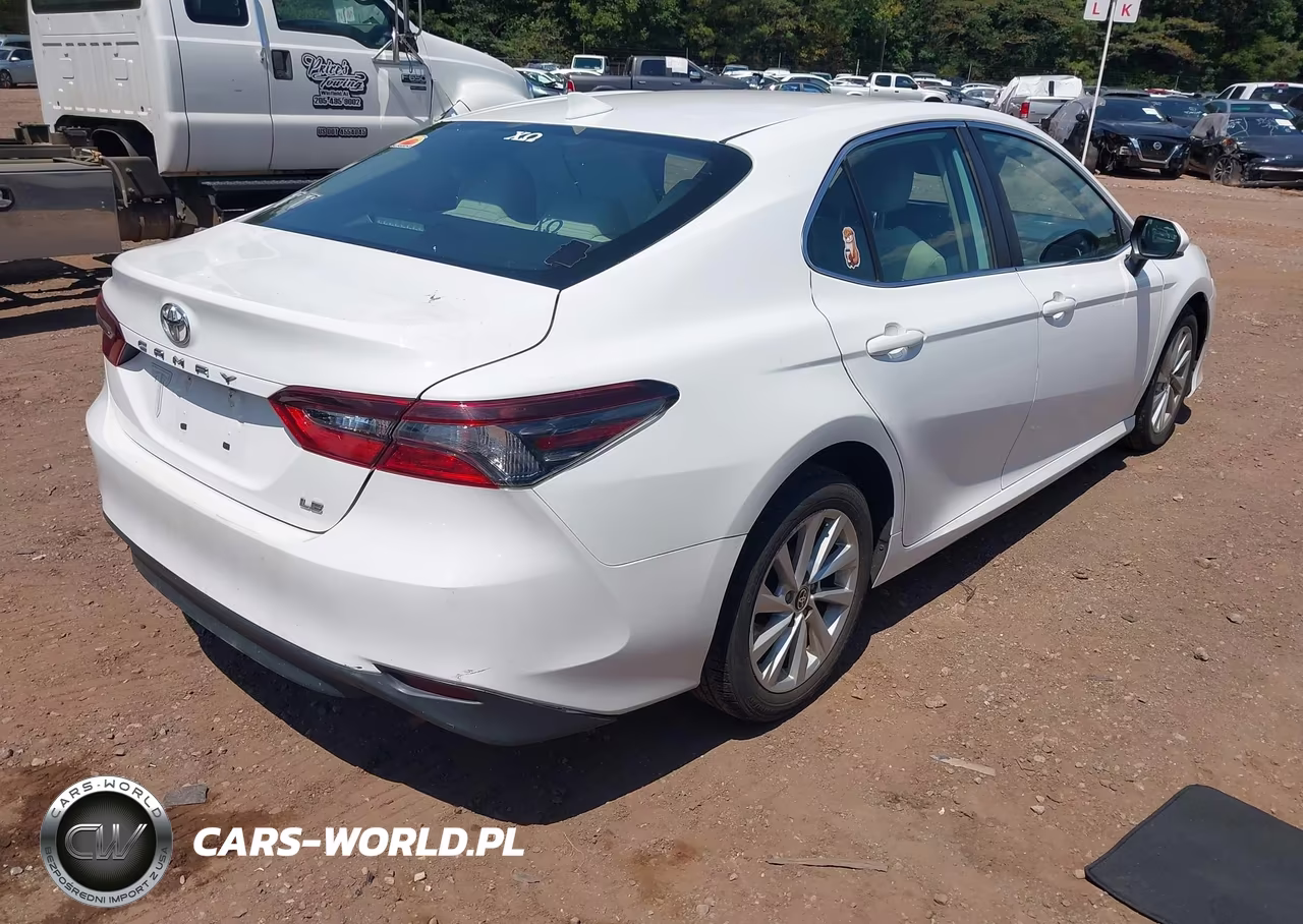 2021 Toyota Camry Le VIN:4T1C11AK3MU498124 - 4