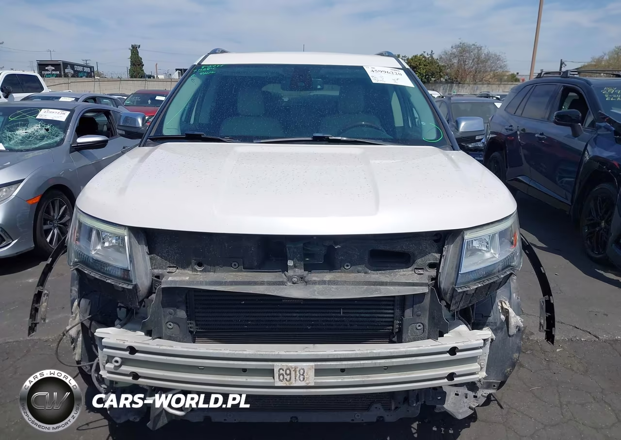 2019 Ford Explorer Platinum VIN:1FM5K8HT8KGA09323 - 13