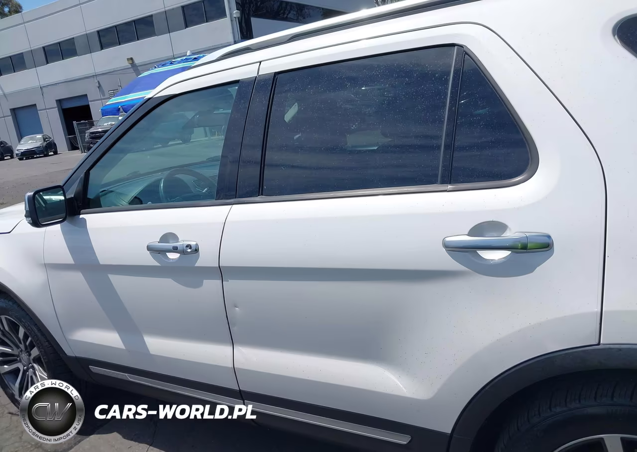 2019 Ford Explorer Platinum VIN:1FM5K8HT8KGA09323 - 15