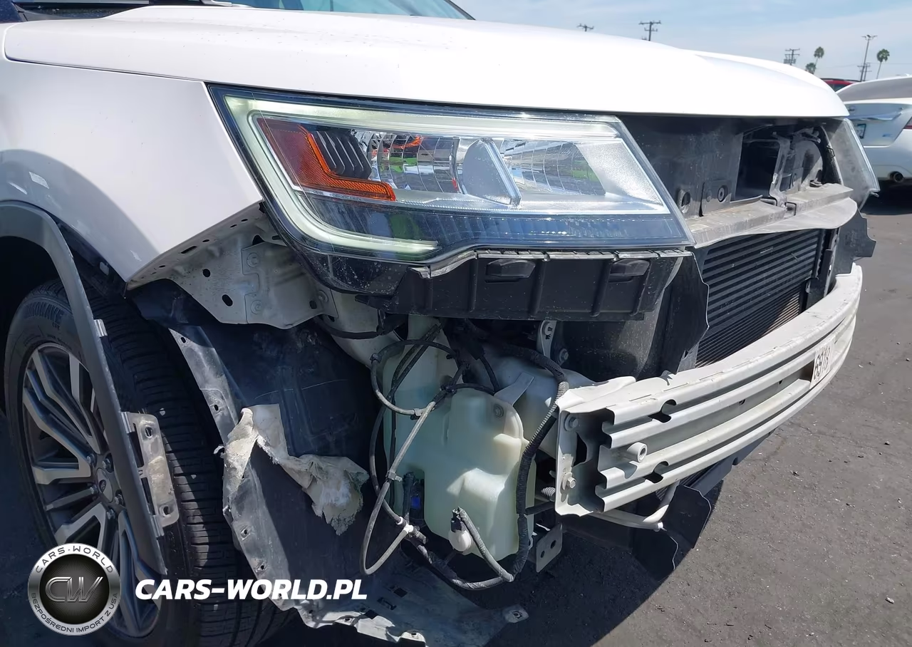 2019 Ford Explorer Platinum VIN:1FM5K8HT8KGA09323 - 18