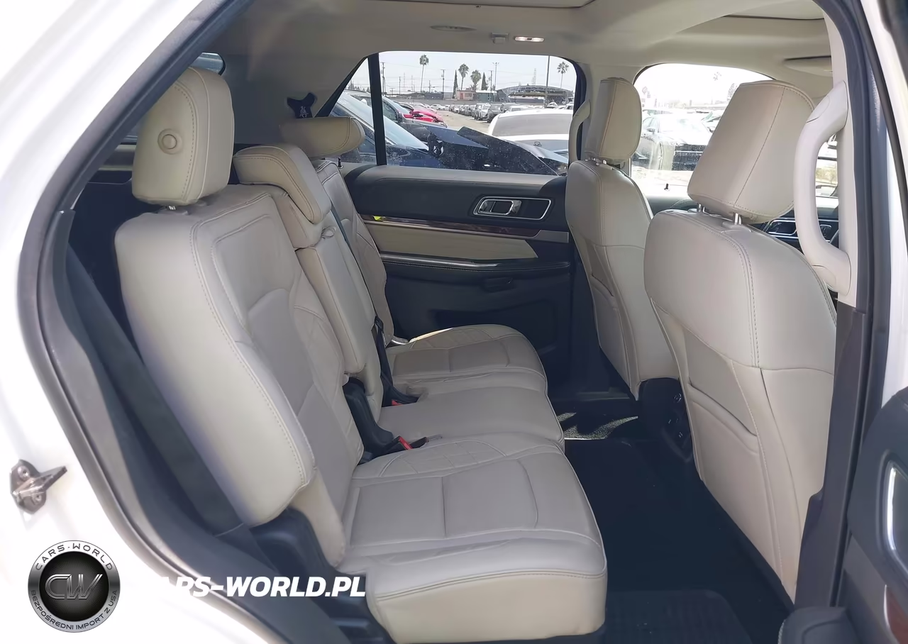 2019 Ford Explorer Platinum VIN:1FM5K8HT8KGA09323 - 8