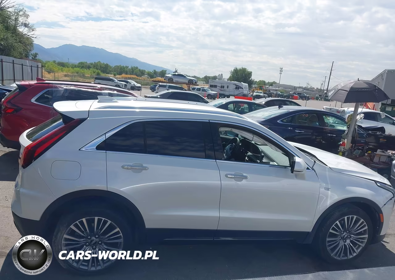 2024 Cadillac Xt4 Awd Premium Luxury VIN:1GYFZDR46RF242468 - 13