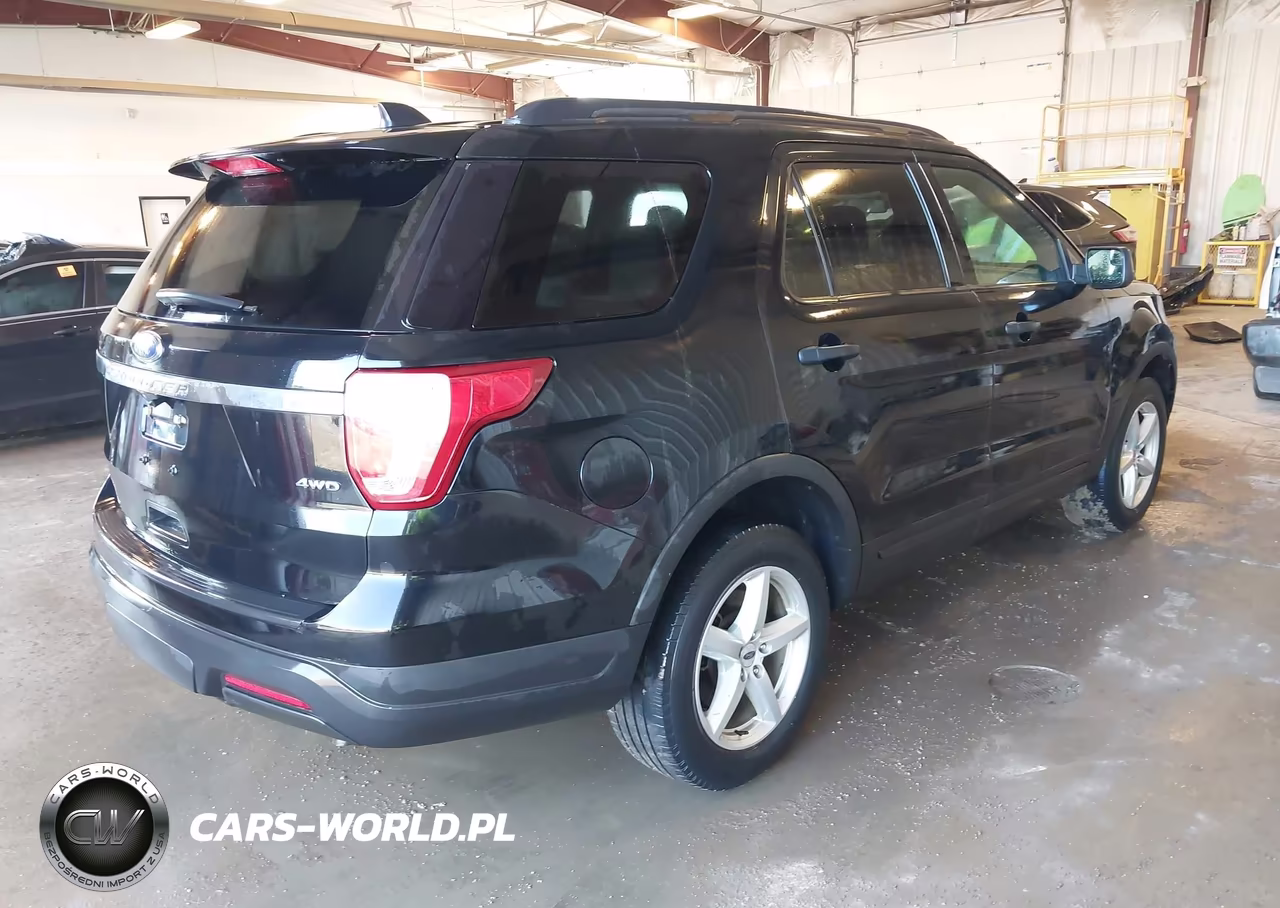 2018 Ford Explorer VIN:1FM5K8B83JGC45459 - 4